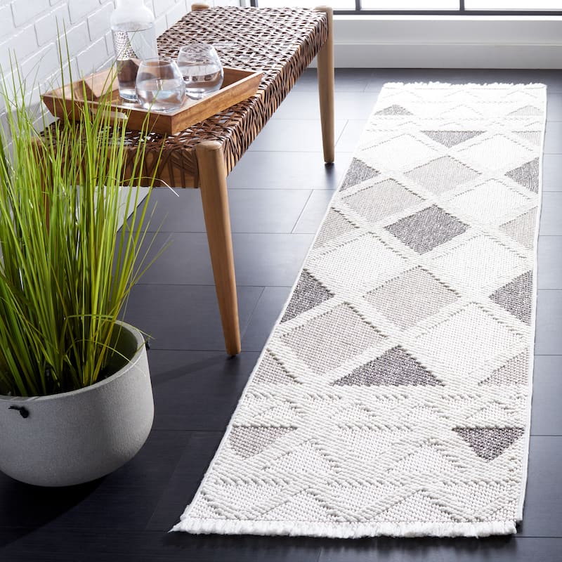 SAFAVIEH Lotus Lavona Rustic Trellis Rug