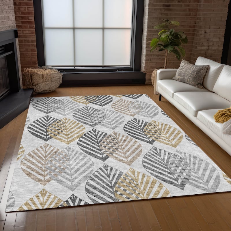Machine Washable Indoor/ Outdoor Chantille Casual Palm Leaf Rug