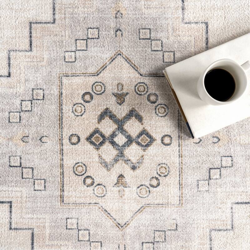 Clovebud Geometric Machine Washable Area Rug