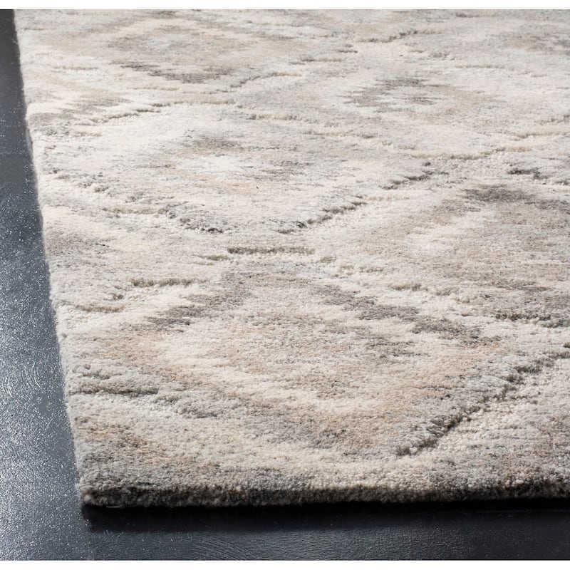 SAFAVIEH Handmade Wyndham Jida & Contemporary Geometric Wool Rug