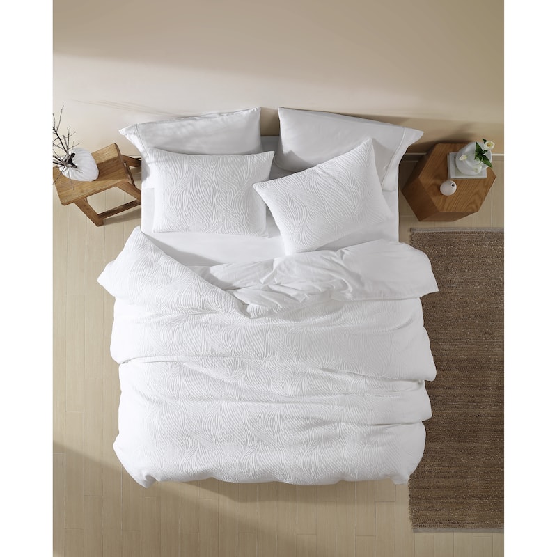 Riverbrook Home Walsh Matelasse 3 Piece Comforter Set White