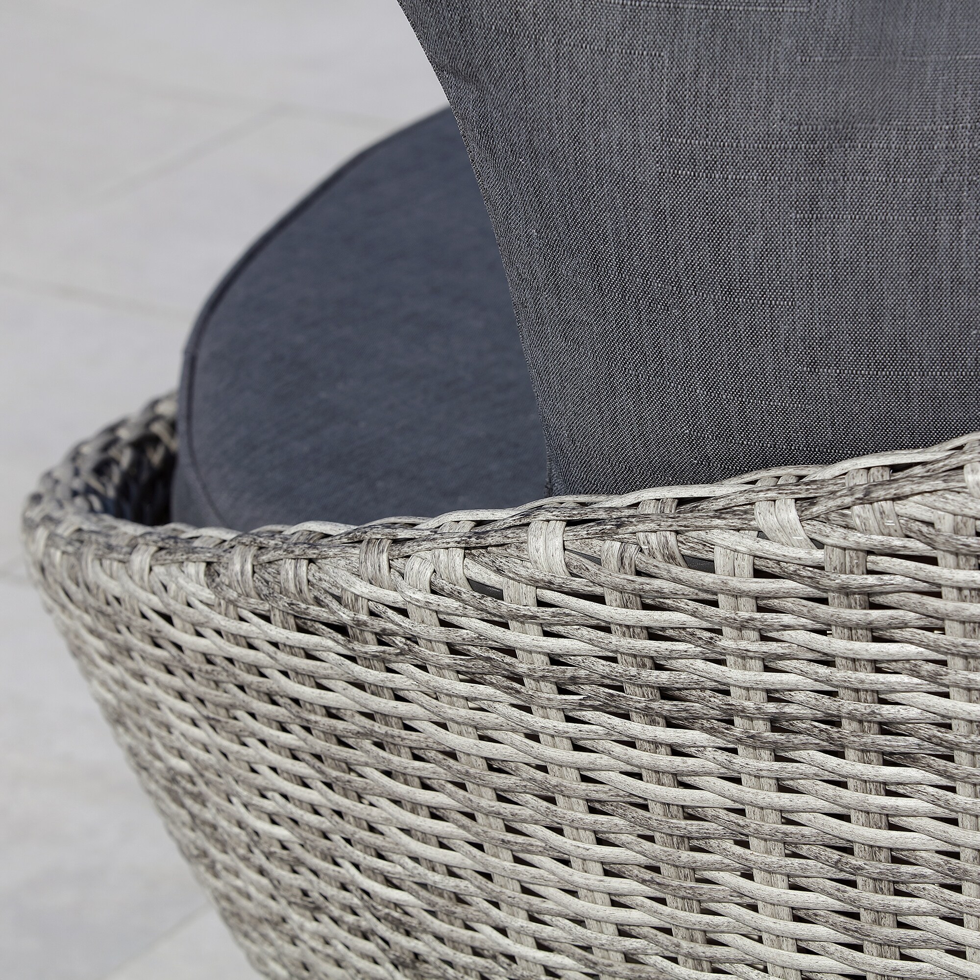Martha Stewart Hudson II Wicker Outdoor Daybed with Grey Cushion