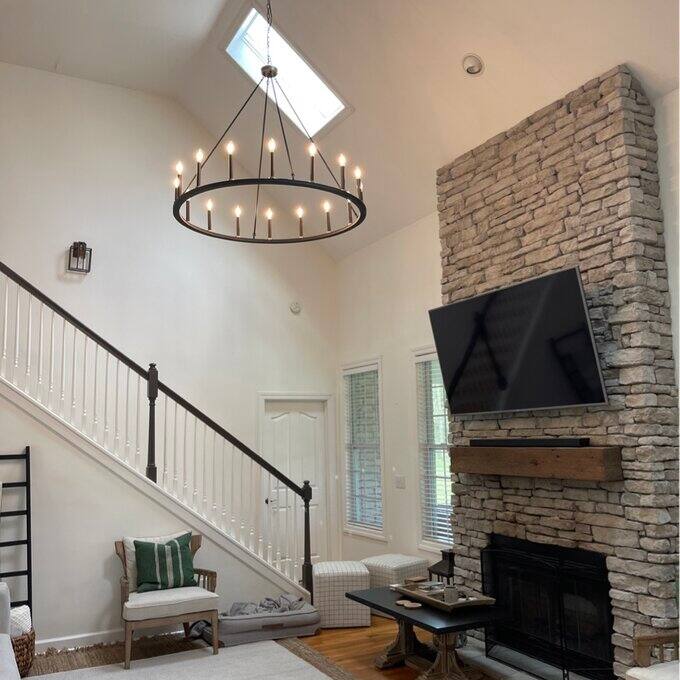47In Farmhouse 16-light Large Round Wagon Wheel Candle Chandelier - 47'' D X 140'' H