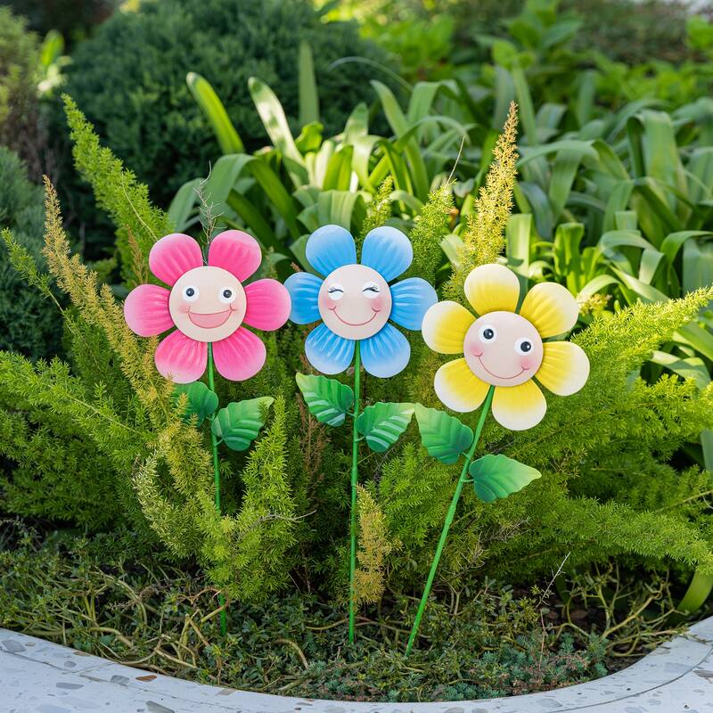 Glitzhome Set of 3 Metal Dimensional Flowers Yardstake Hydrangea Pick Wall Decor