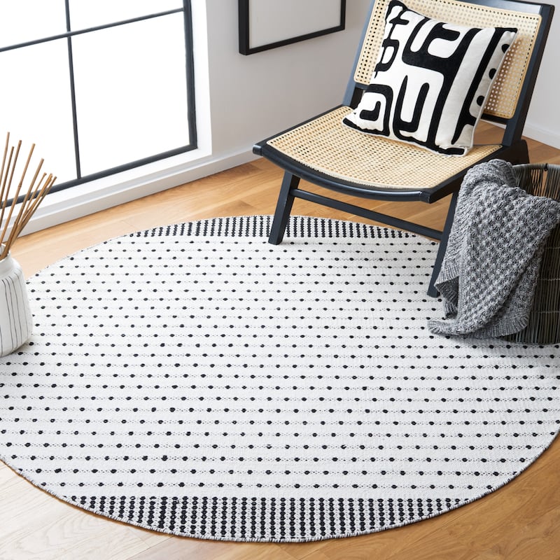 SAFAVIEH Handmade Flatweave Montauk Helena Cotton Rug - 6' Round - Black/Ivory