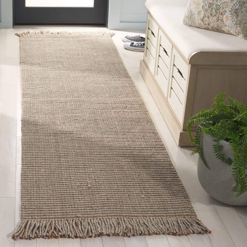 SAFAVIEH Flatweave Natural Wanja Fiber Farmhouse Wool & Jute Rug - 2'3" x 8' Runner - Green