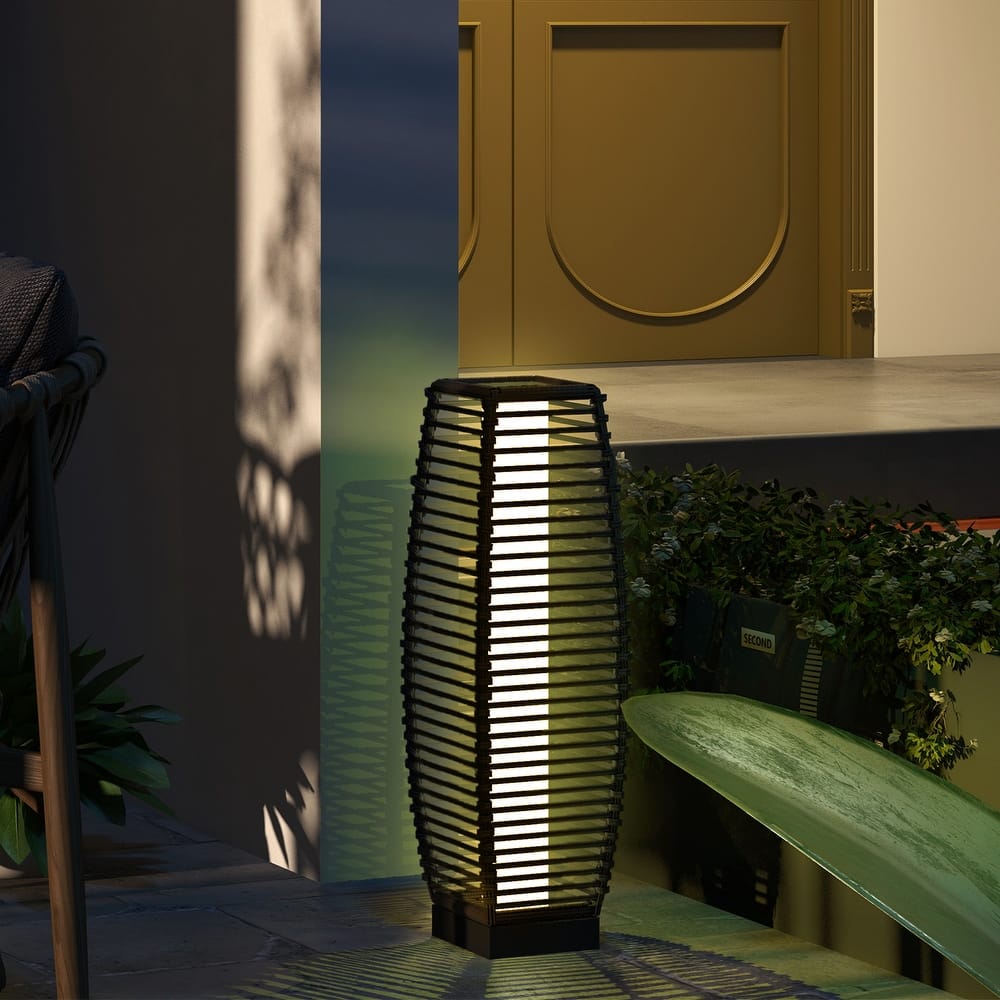 Outsunny Solar Floor Lamp, Outdoor Rattan Garden Lantern Pathway Light & Decorative Driveway Lighting