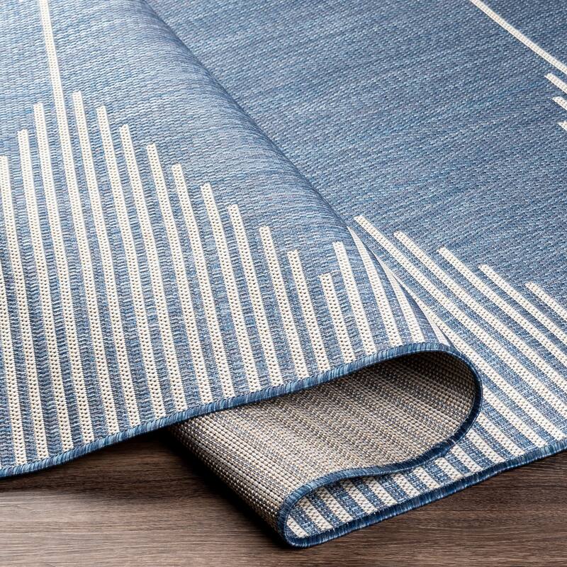 Niecy Indoor/ Outdoor Mod Diamond Area Rug