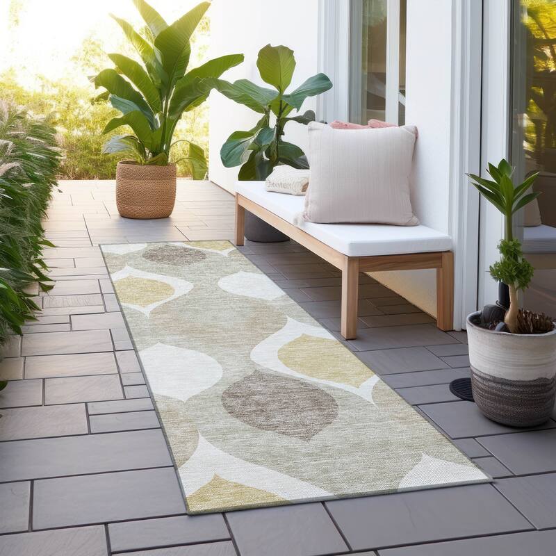 Machine Washable Indoor/ Outdoor Chantille Contemporary Geo Rug - Beige - 2'3" x 7'6"