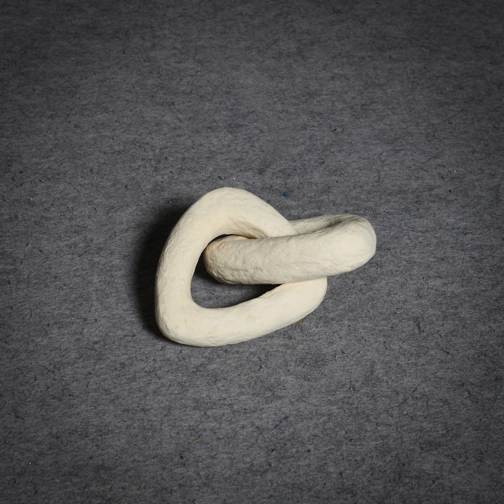 Paper Mache Chain Dia 6" & H 3" - OFF-WHITE