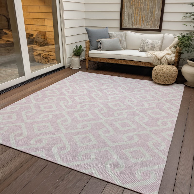 Machine Washable Indoor/ Outdoor Chantille Modern Trellis Rug