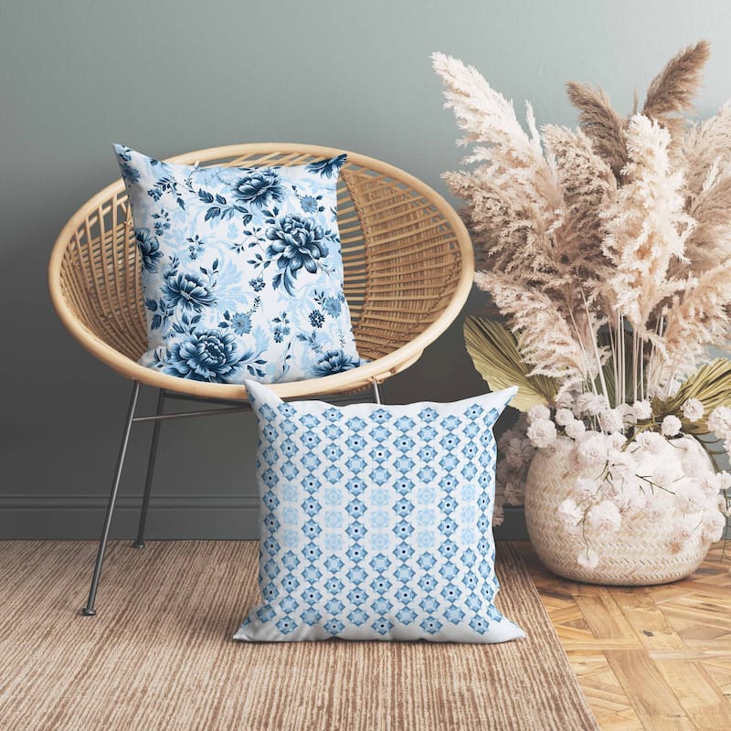 Nature's Canvas Indoor/Outdoor Reversible Throw Pillow Blue