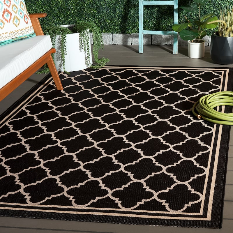 SAFAVIEH Courtyard Kristelle Indoor/ Outdoor Waterproof Patio Backyard Rug - 5'3" x 7'7" - Black/Beige
