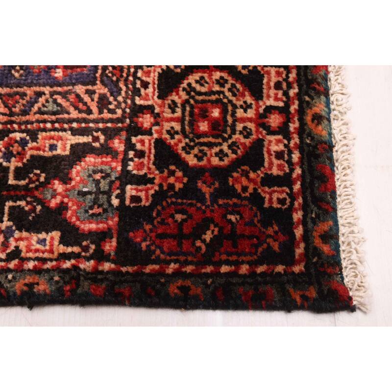 ECARPETGALLERY Hand-knotted Andelz Red Wool Rug - 4'1 x 6'4