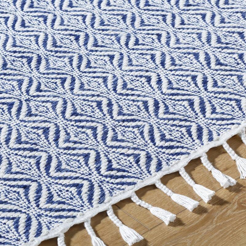Livabliss Peony Cottage Medallion Area Rug