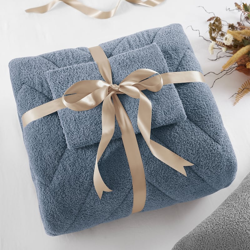 Chelsea Square Kyla Double Diamond Quilted Teddy Comforter Set
