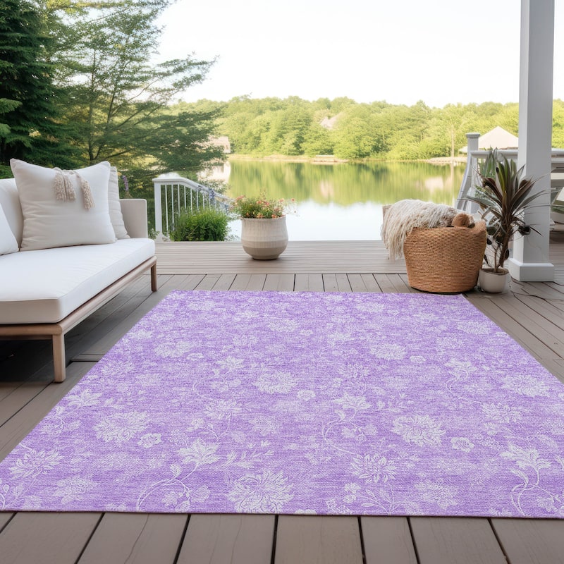 Machine Washable Indoor/ Outdoor Chantille Casual Floral Farmhouse Rug