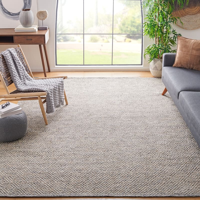 SAFAVIEH Natura Rimah Handmade Wool Area Rug