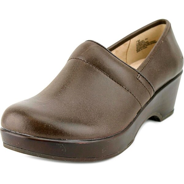 jbu clogs