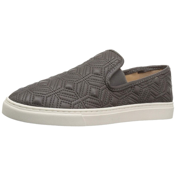 Vince Camuto Womens Bianna