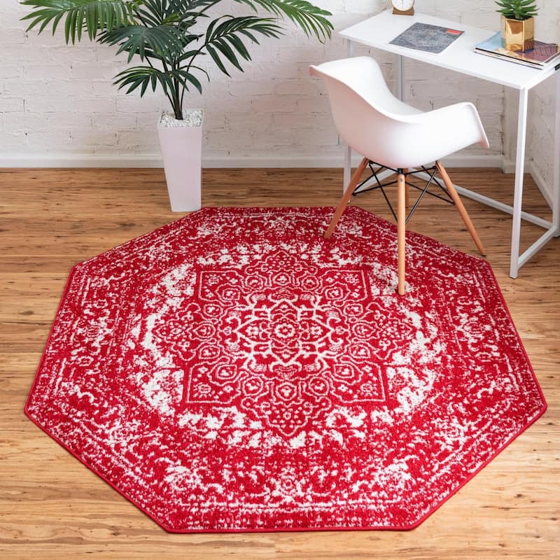 Traditional Brenda Collection Area Rug - Red - 7'10"x7'10" Octagon