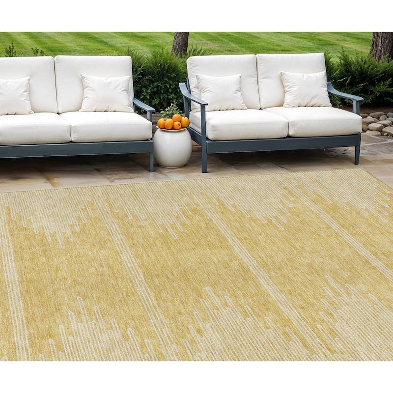 HomeRoots Abstract Transitional Rectangle Outdoor Rug - 10' X 14'