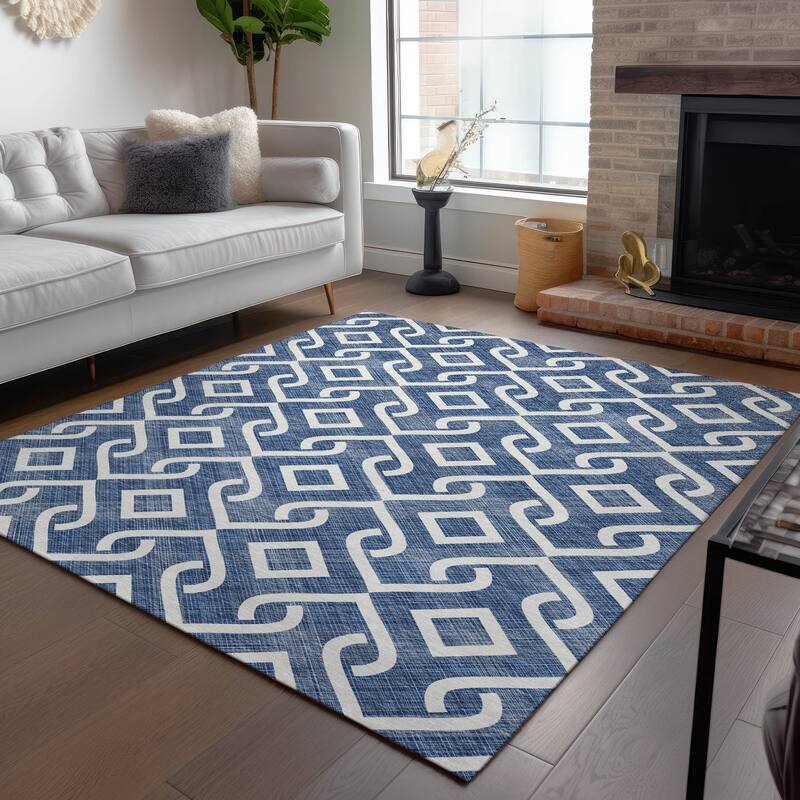 Machine Washable Indoor/ Outdoor Chantille Modern Trellis Rug