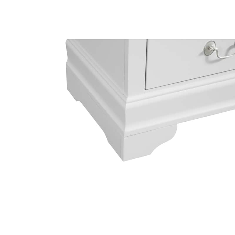 Elegant Traditional Nightstand
