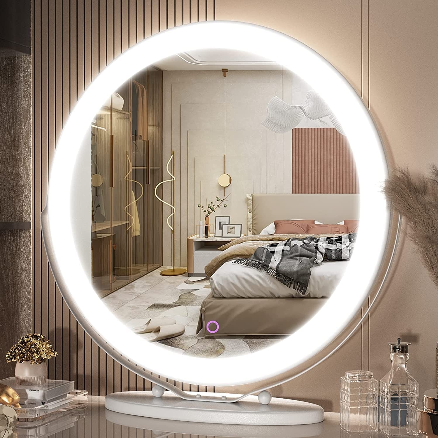 Light up shop makeup mirror