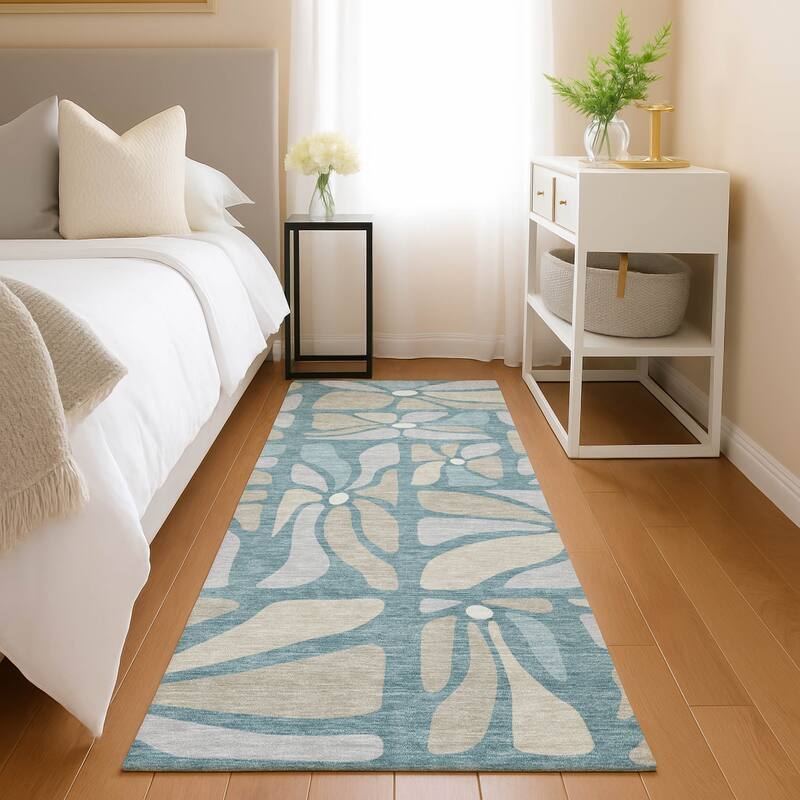 Machine Washable Indoor/ Outdoor Modern Gilcrest Chantille Rug