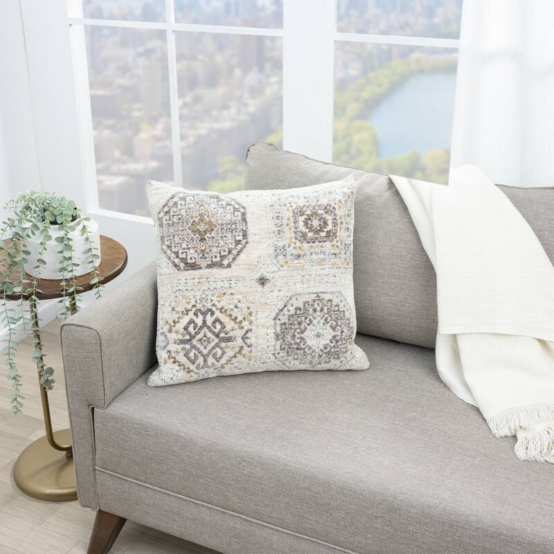 Medallion Power-Loomed Throw Pillow Cover - 20" - Gray and Cream