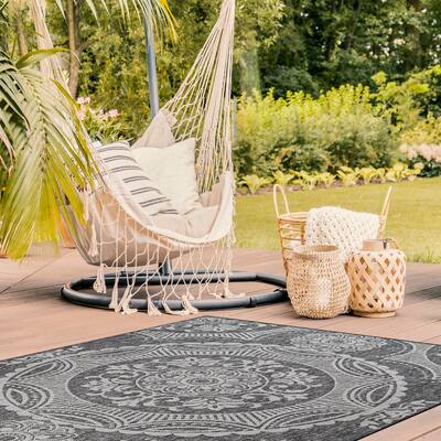 Beverly Rug Dark Grey Medallion Indoor Outdoor Rug, Outside Carpet for Patio, Deck, Porch