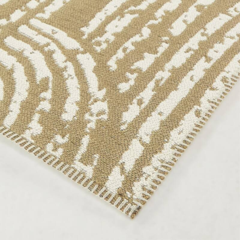 Scowen Vintage Modern Stripes Indoor/Outdoor Area Rug