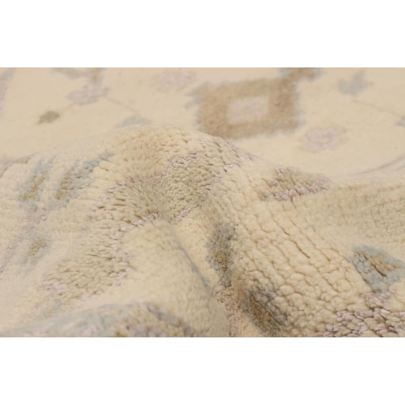 ECARPETGALLERY Hand-knotted Royal Oushak Ivory Wool Rug - 6'1 x 5'10