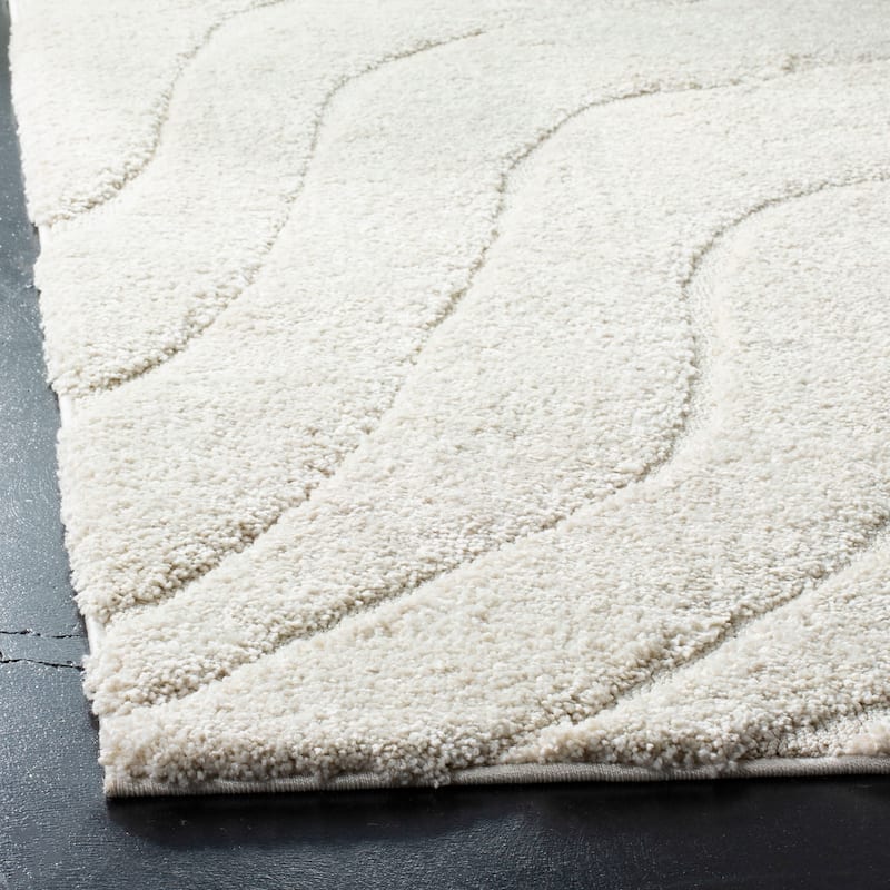 SAFAVIEH Florida Shag Hervor Soft Serene Waves 1.2-inch Thick Rug - 3'3" x 5'3" - Cream/Grey - Rectangle