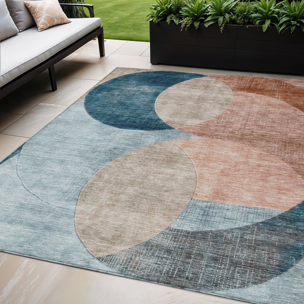 HomeRoots Geometric Transitional Rectangle Outdoor Rug