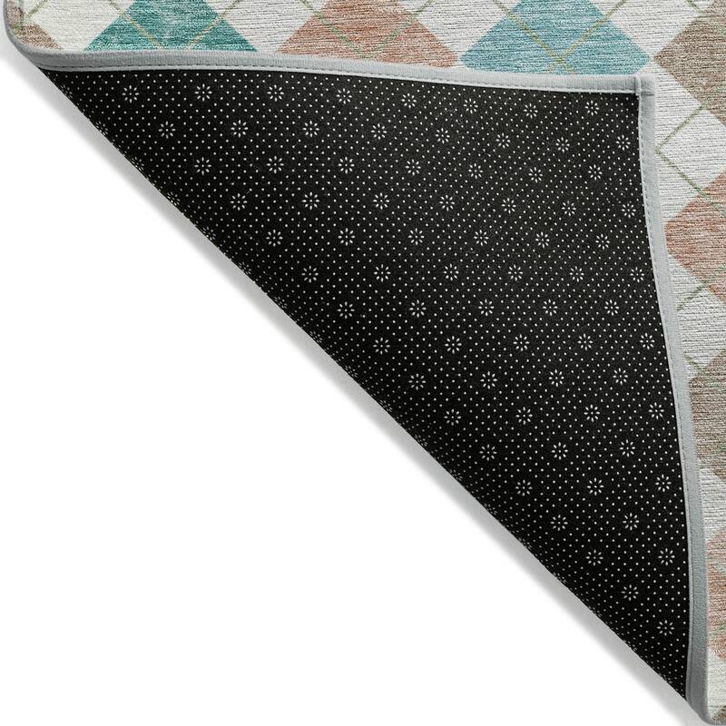 Machine Washable Indoor/ Outdoor Modern Plaid Chantille Rug