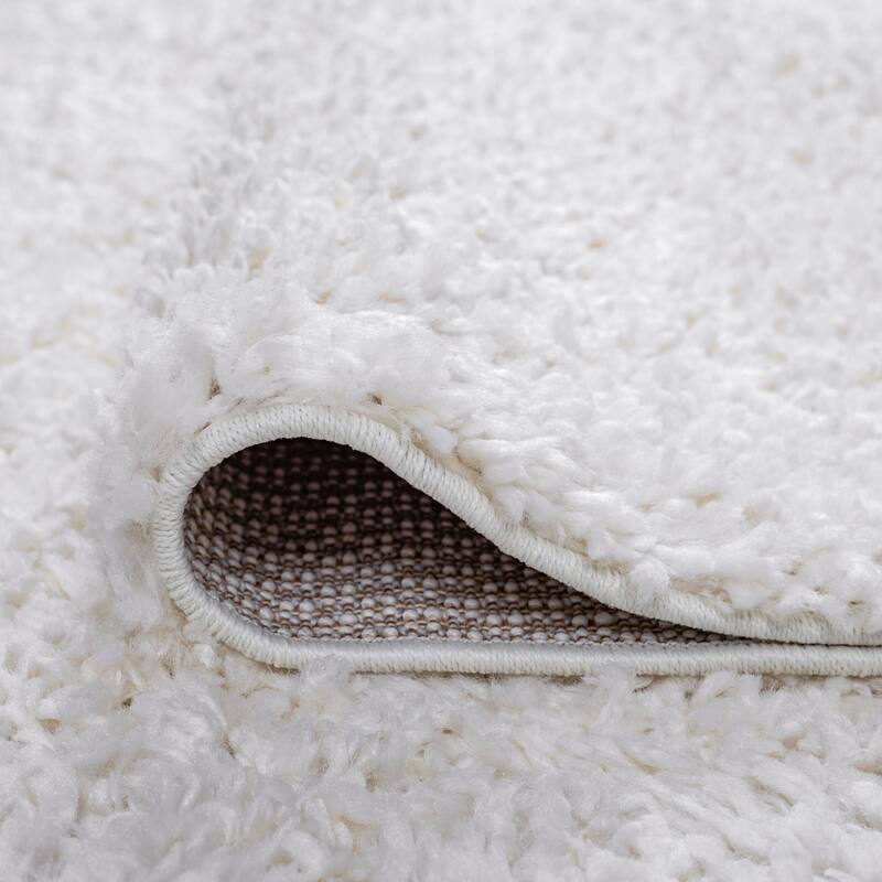 Sohni Shag Farmhouse Solid Color Indoor Area Rug