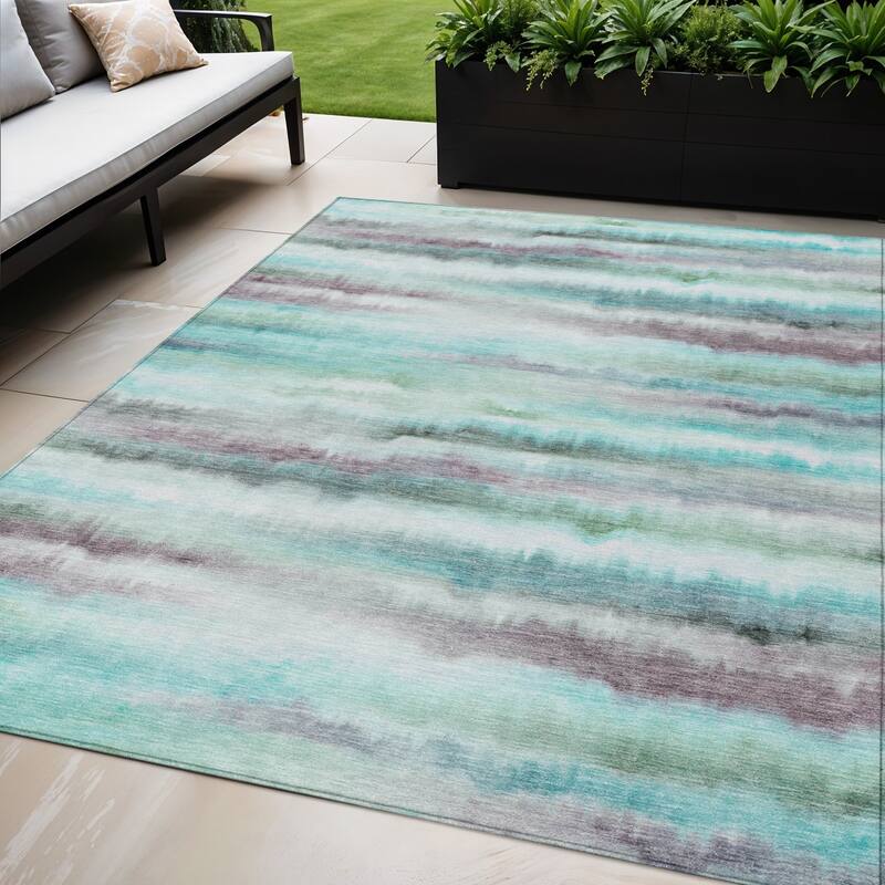 HomeRoots Striped Transitional Rectangle Outdoor Rug - 5' X 8'