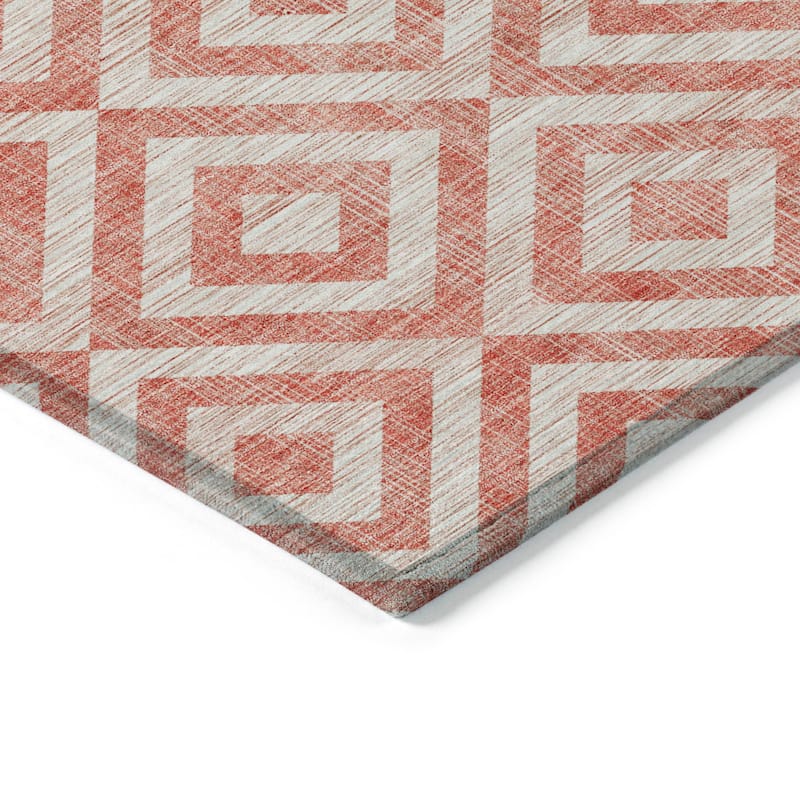 Machine Washable Indoor/ Outdoor Chantille Geo Diamond Rug
