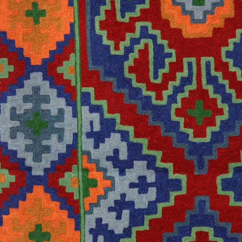 Handmade Four Red Suns Chain stitched wool rug (India ) - Big