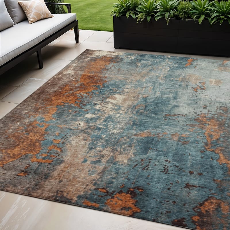 HomeRoots Abstract Transitional Rectangle Outdoor Rug - 5' X 8'