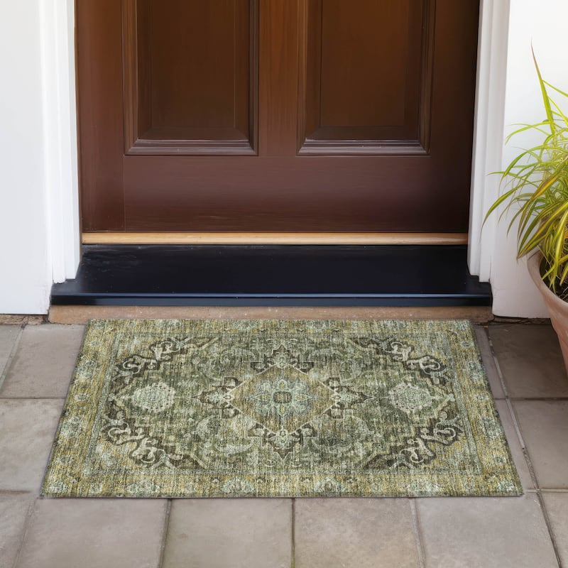 Machine Washable Indoor/Outdoor Traditional Medallion Chantille Rug - Olive - 1'8" x 2'6"