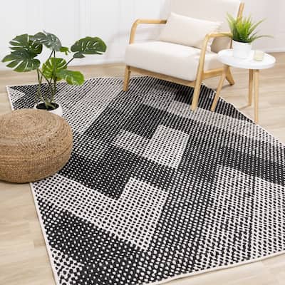 Brooke Collection - Two-Sided Grey/White/Black Chevron Outdoor Rug