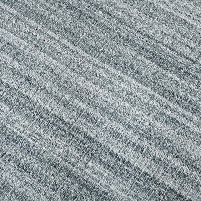 Lineage Metallic Gray Heathered Hand-Woven Area Rug 2' x 3'