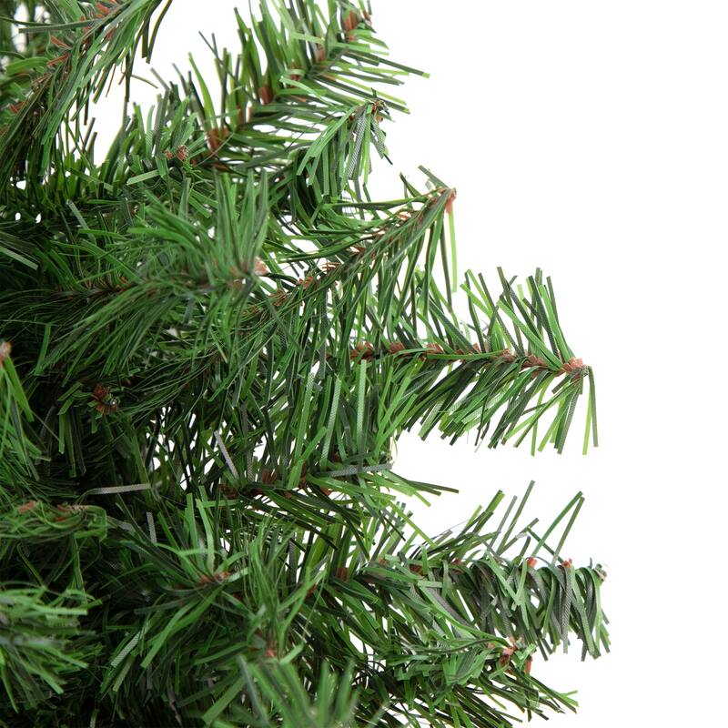 Canadian Pine Artificial Christmas Wreath - 20" - Unlit