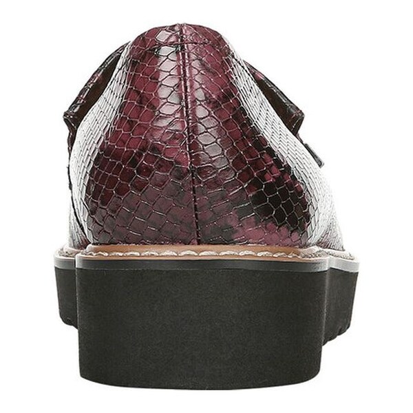 naturalizer burgundy shoes