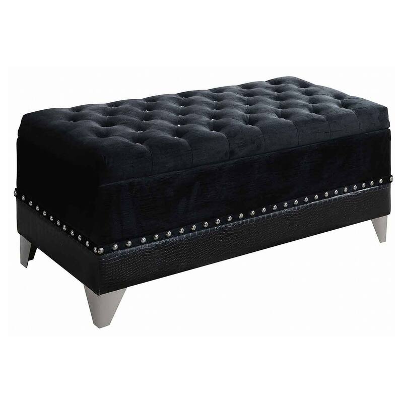 Barzini Black Tufted Rectangular Trunk with Nailhead - Black