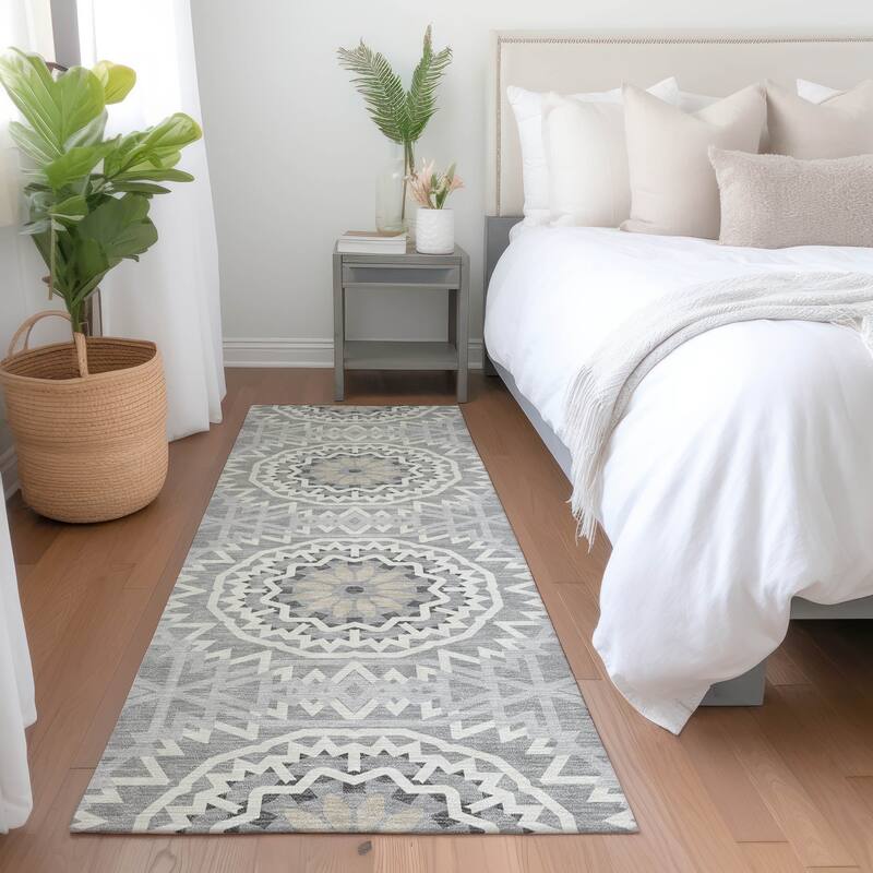 Machine Washable Indoor/ Outdoor Chantille Boho Moroccan Rug - Gray - 2'3" x 7'6"