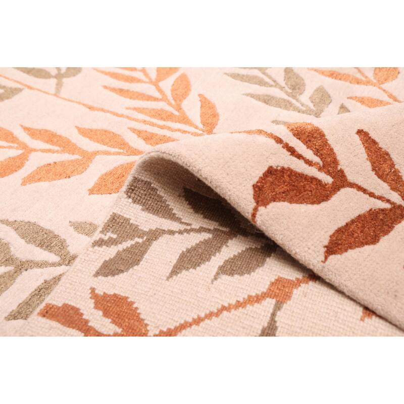 ECARPETGALLERY Hand-knotted Opulence Beige Silk, Wool Rug - 8'0 x 10'0